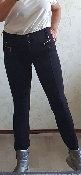 Продам стрейчевые брюки