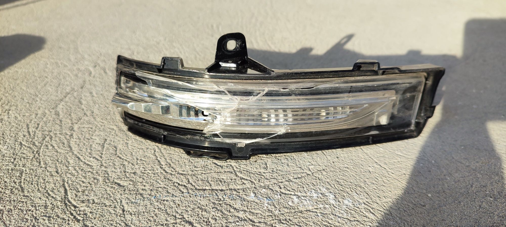 Повторювач повороту ford edge
