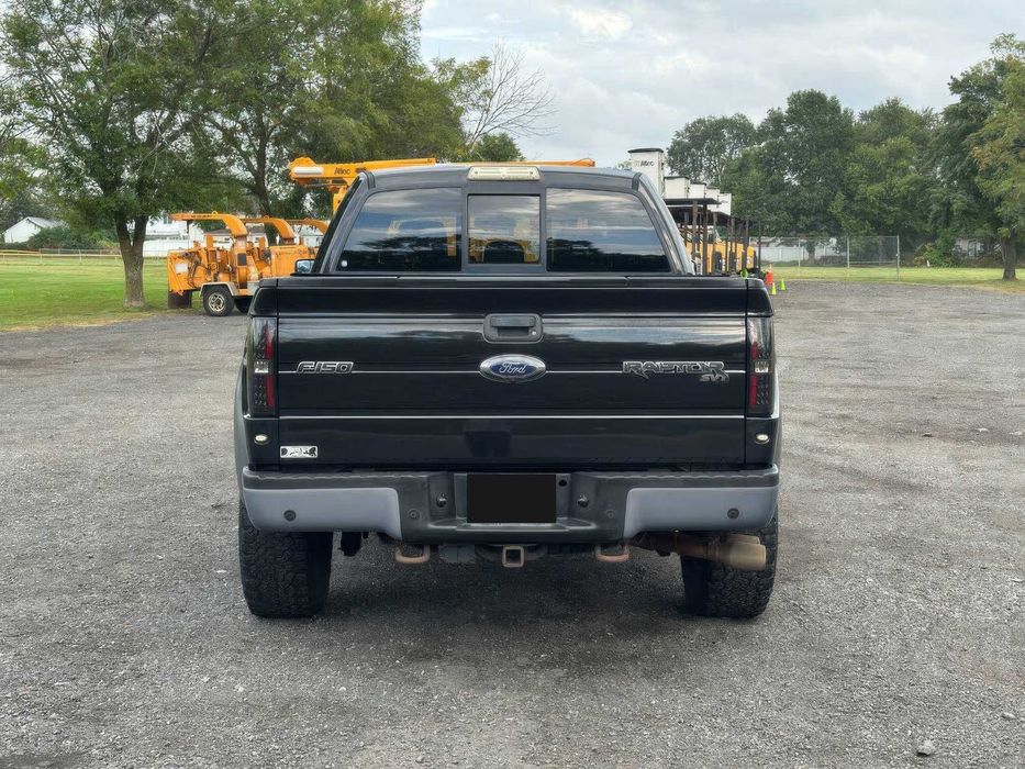 Ford F-150 SVT Raptor SuperCrew      2014