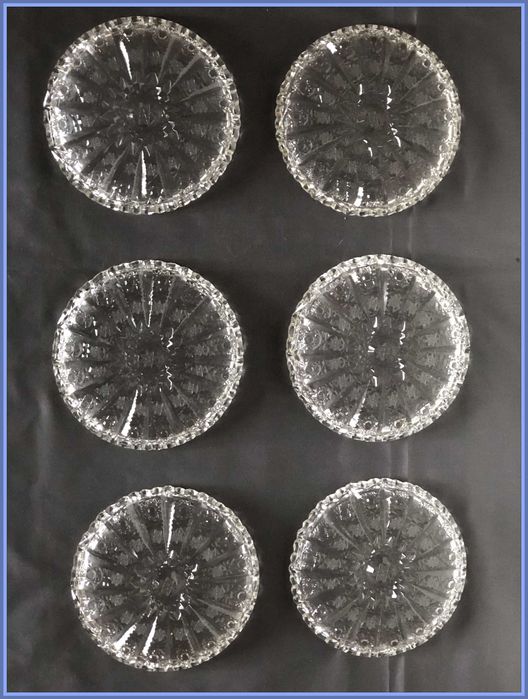 Sprzedam szklane talerzyki  PRL ze szlifem  6 sztuk