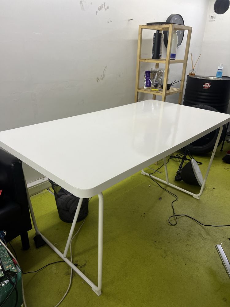 Mesa secretaria branca em madeira