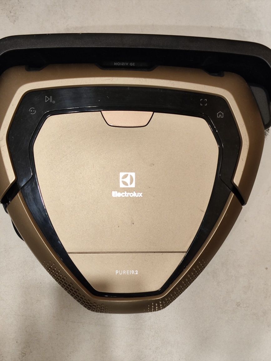 Odkurzacz Pure I9 Electrolux automatyczny stan BDB