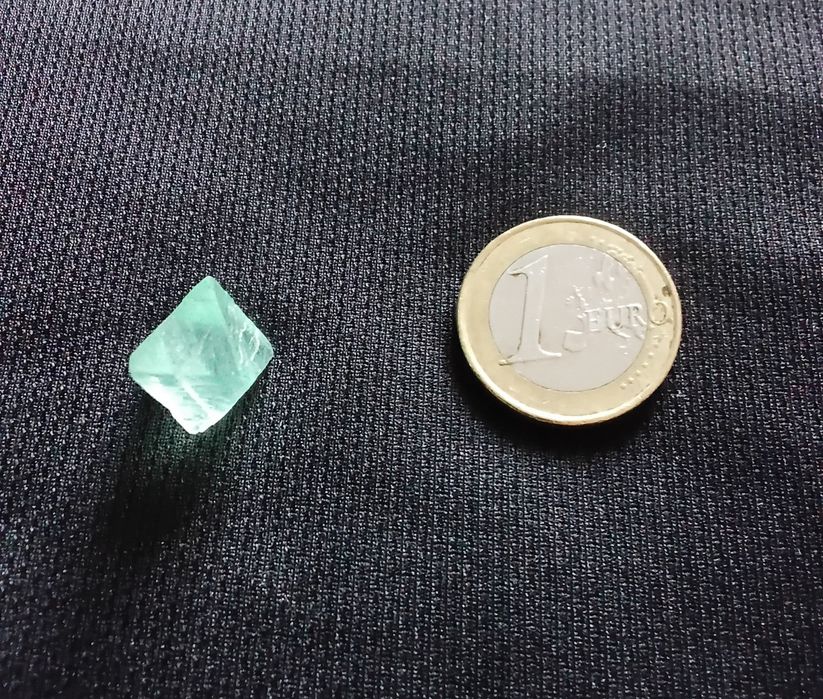Fluorita em bruto  trouxe do Brasil preço por unidade