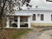 Центр. Просторий будинок