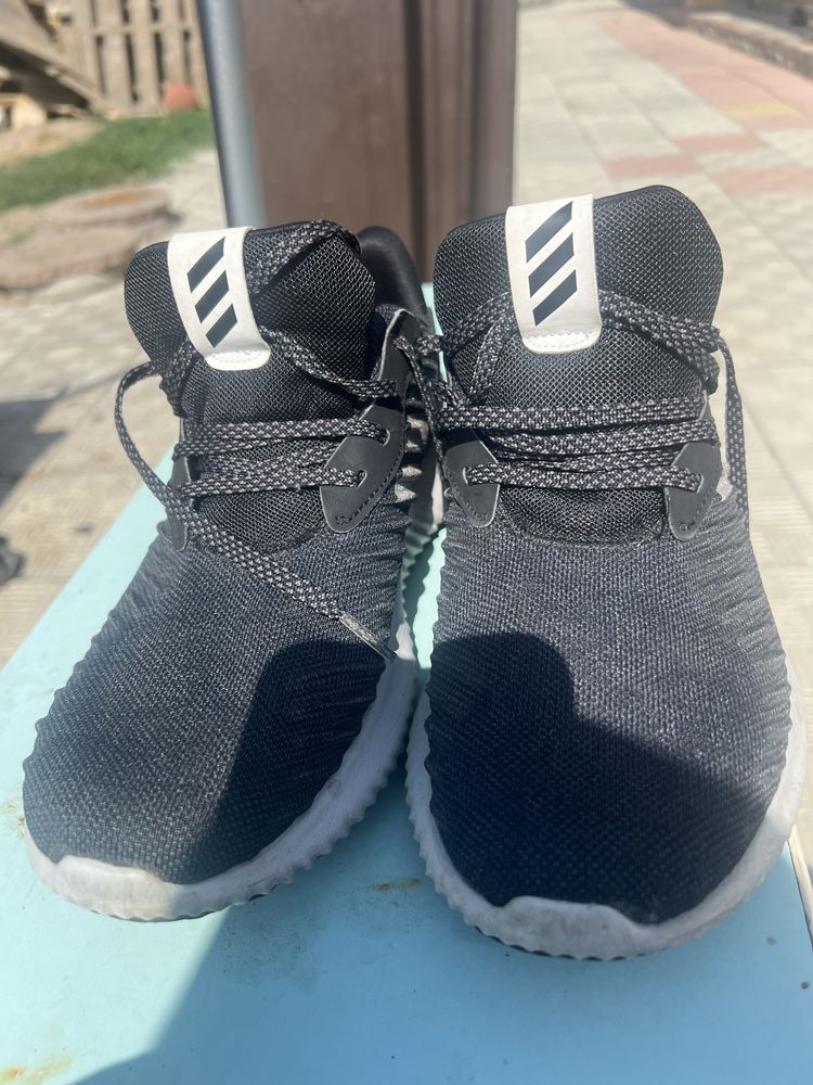 adidas 42 оригінал, 26,5 см.