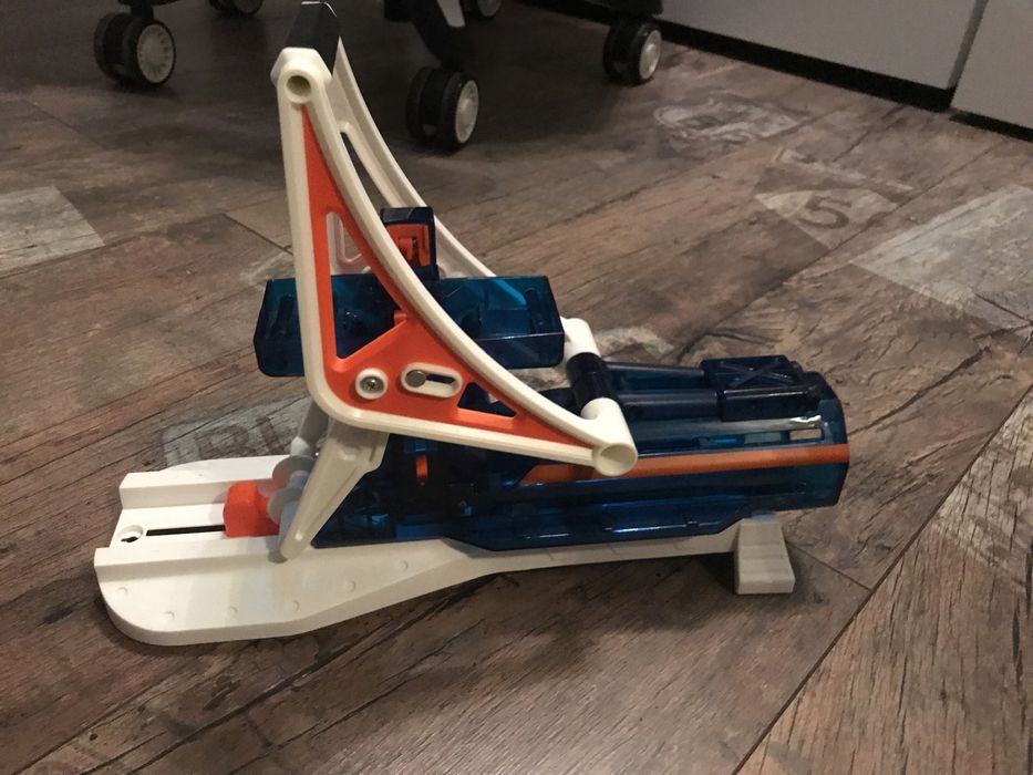 Hot Wheels wyrzutnia