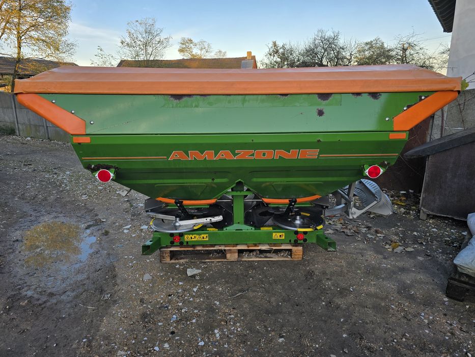 Rozsiewacz Amazone ZA-M Pretix wysiew graniczny