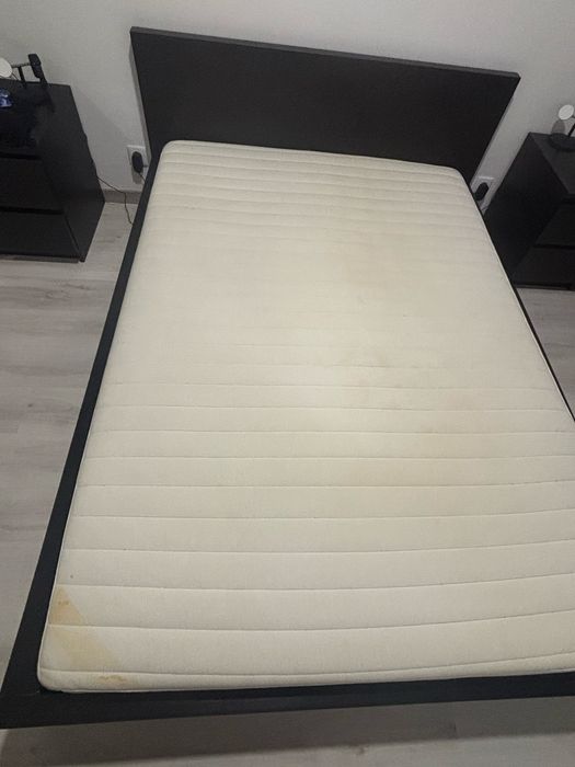 Cama Casal com Colchão | 200x140 | Ikea Malm