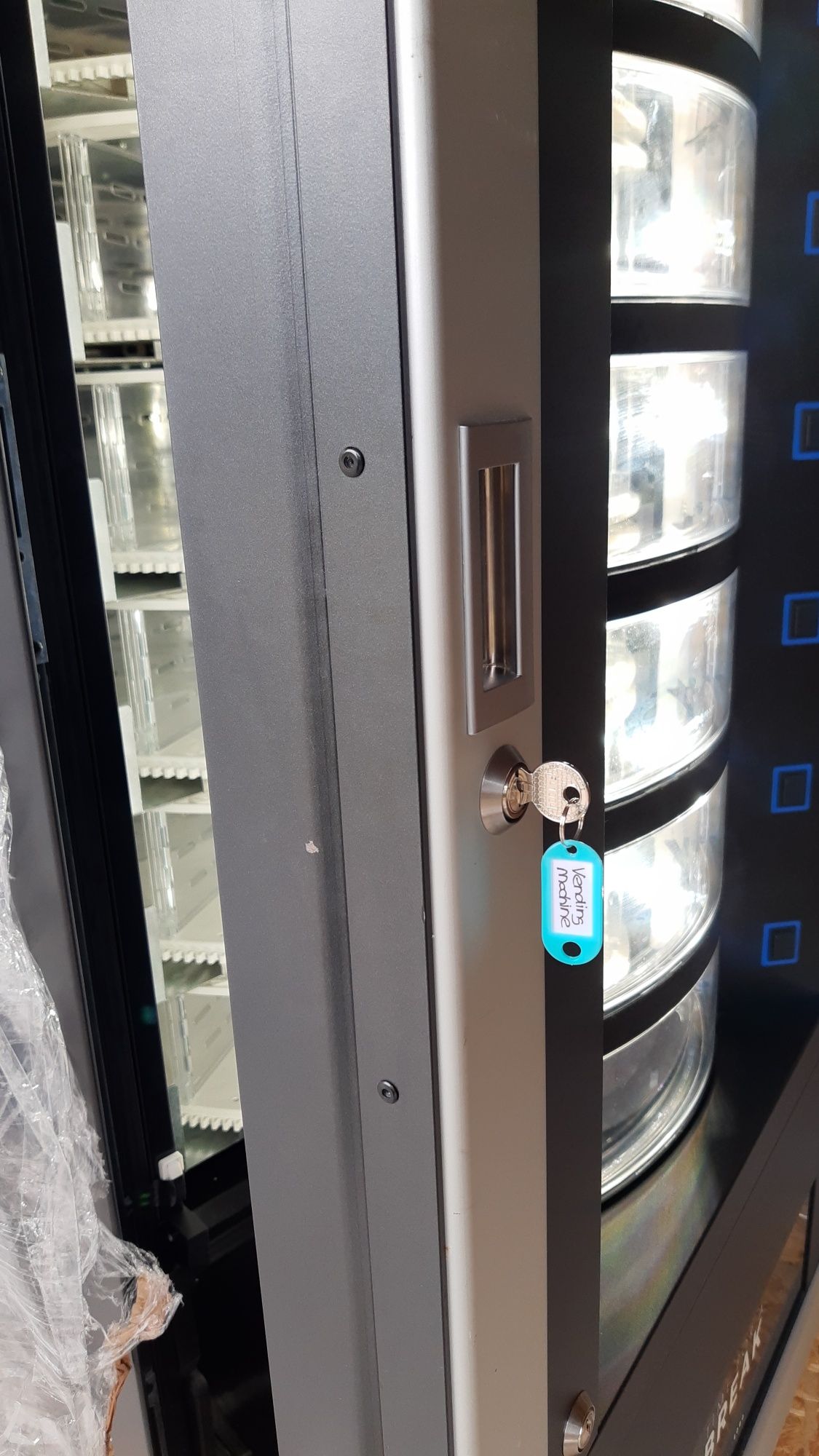 Automat vendingowy FAS Easy 6000 GCD + Nayax Onyx