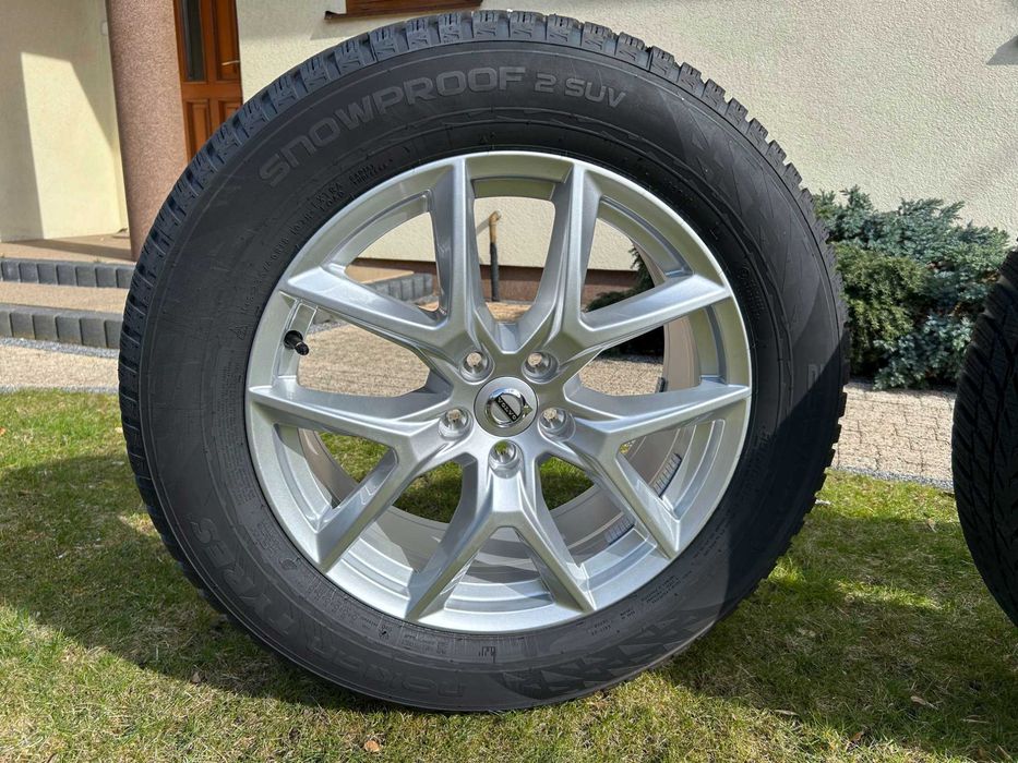Koła Volvo – Nokian Snowproof 2 SUV 235/60 R18 + Felgi 5Y-Spoke Silver