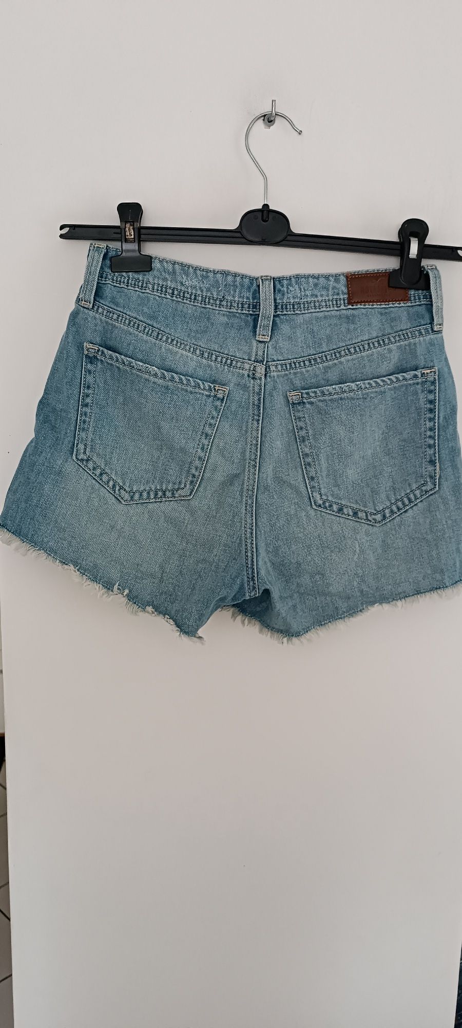 Szorty jeansowe Hollister roz 1 W25