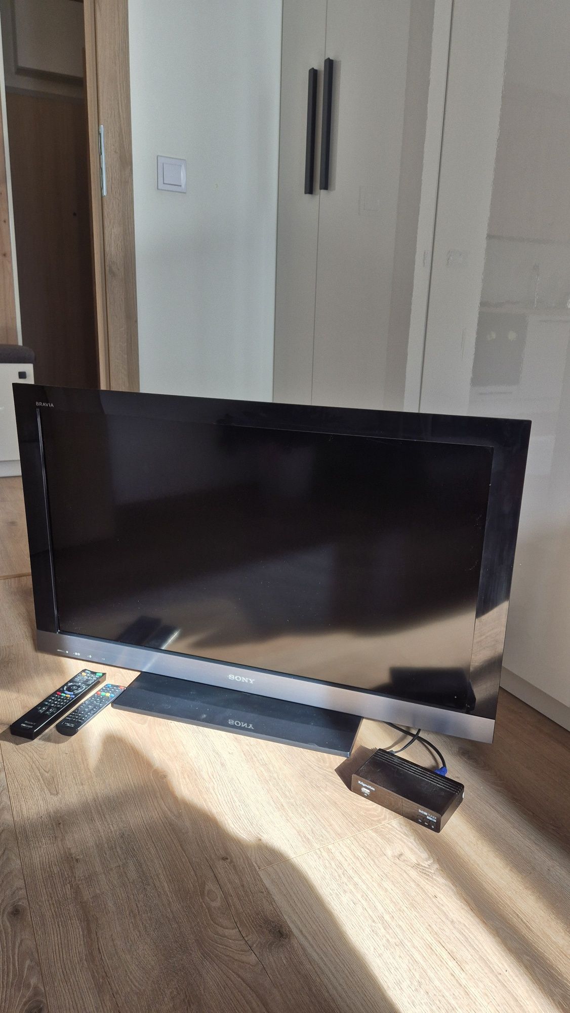 Tewizor Sony Bravia 43 cale + dekoder dvb-t