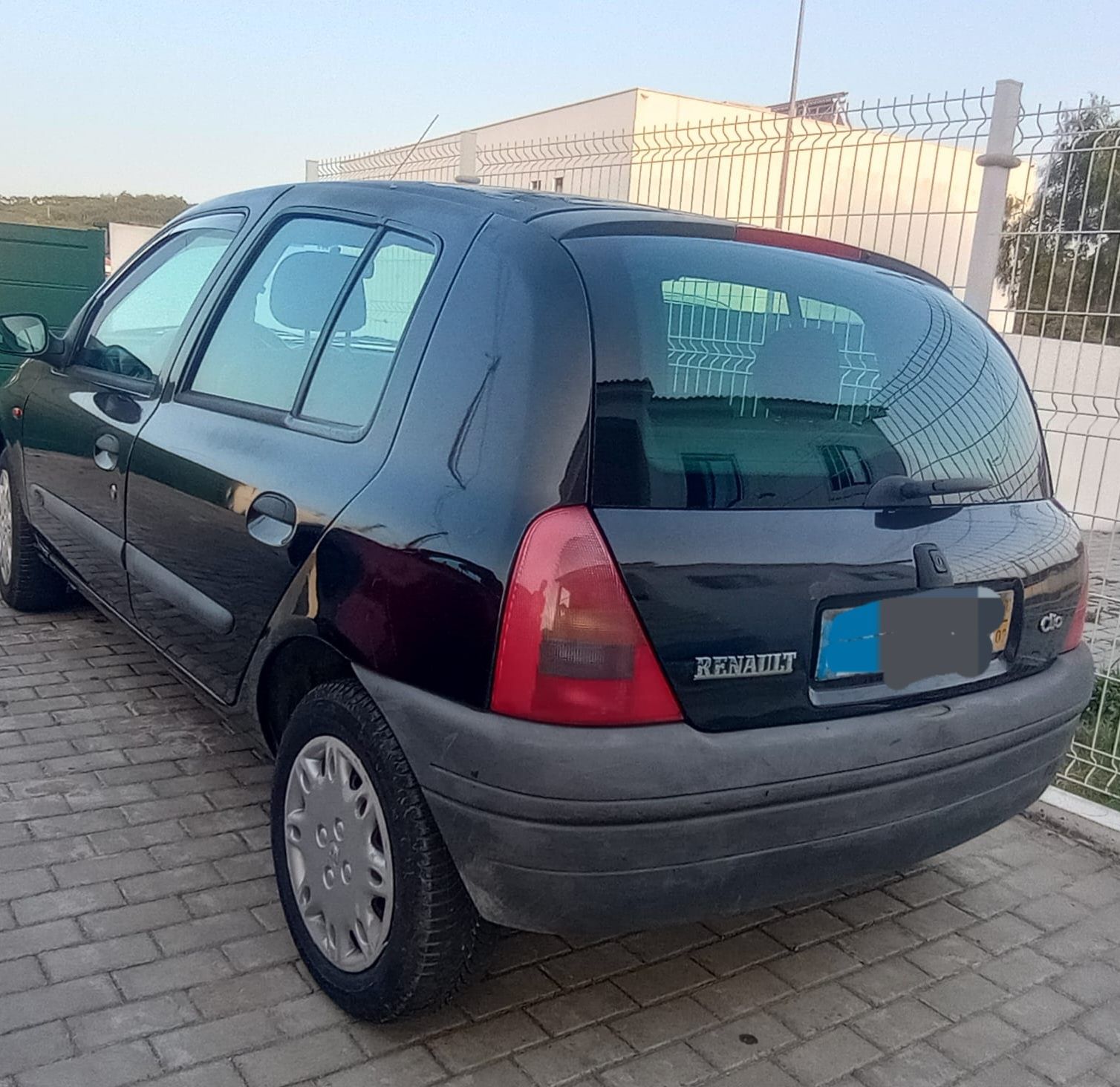 Vendo carro clio 1.2
