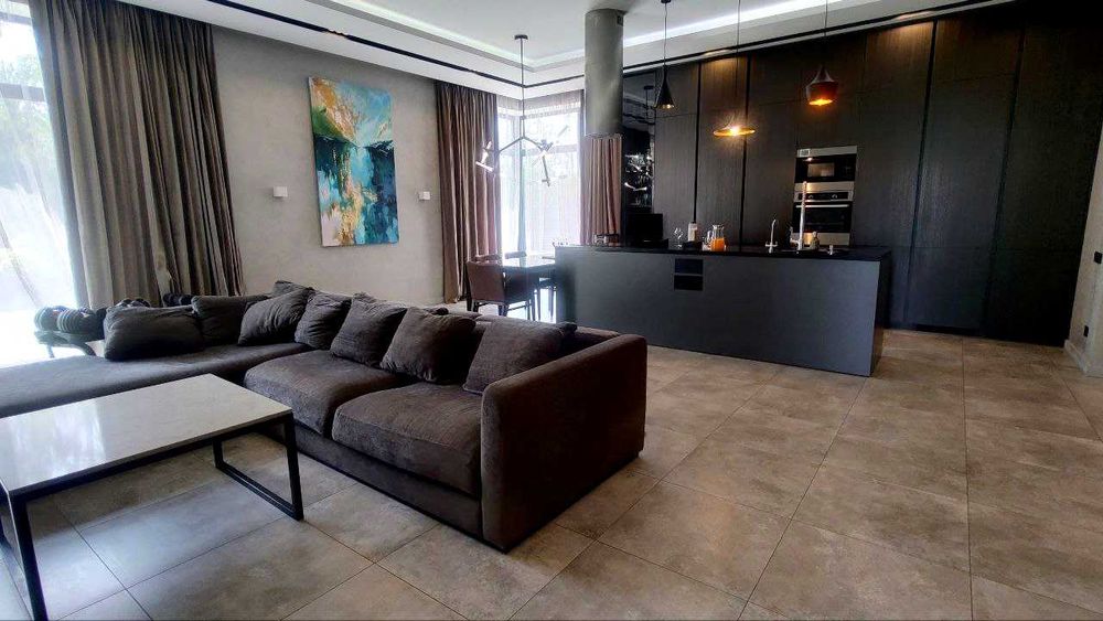 Продажа стильного уютного дома Новоалександровка у реки