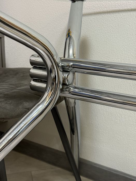 Стіл обідній  (скло+металеві хромовані ніжки)