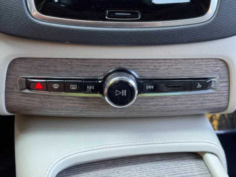 2023 Volvo XC90 Recharge T8