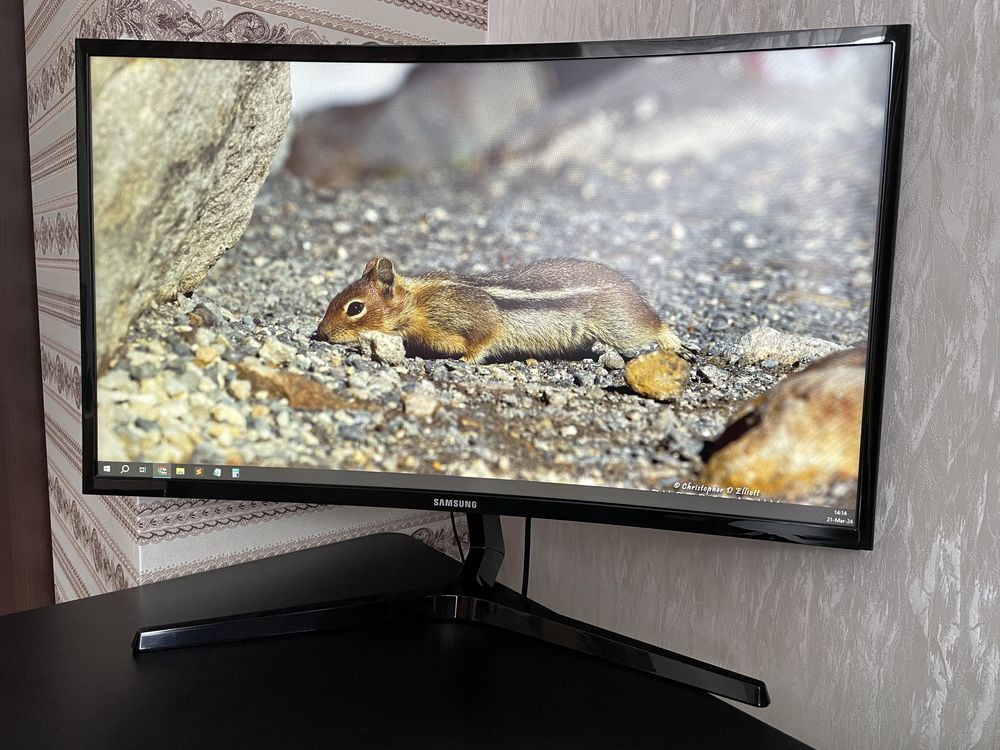 Монітор 27” Samsung Curved C27F396F