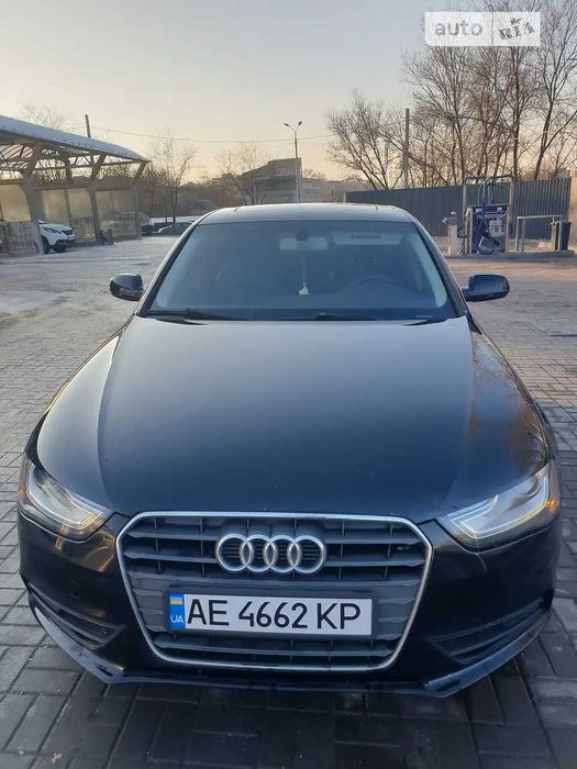 Продам Audi A4 2013
