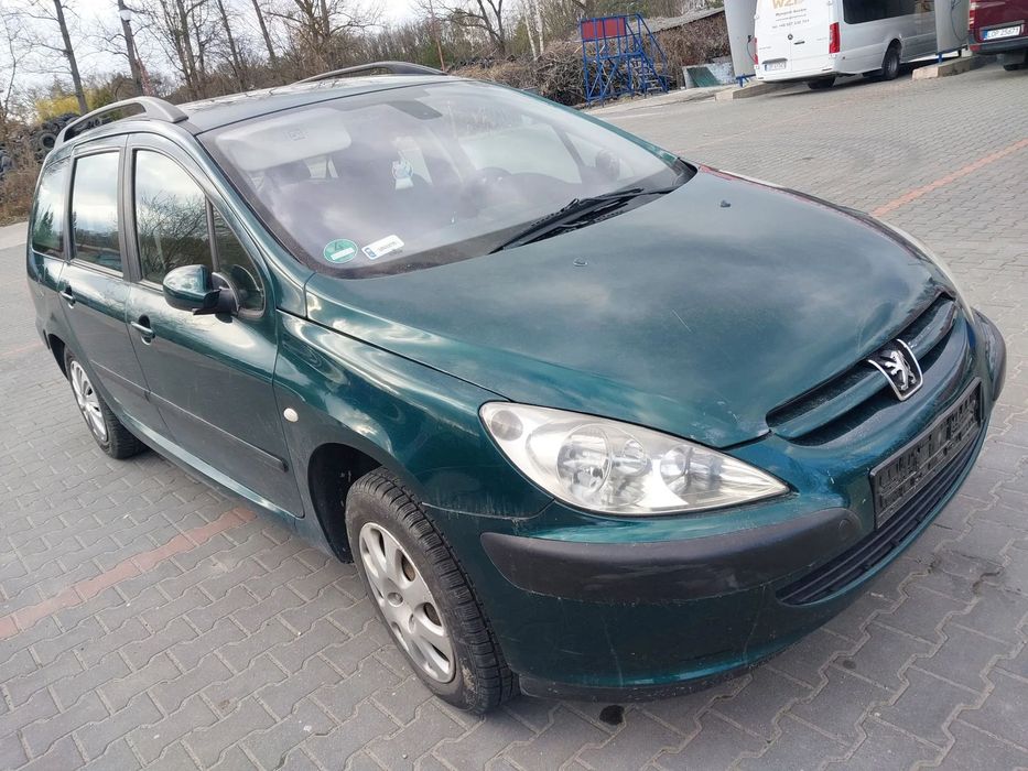 Peugeot 307 SW Kombi silnik 1.6 16v Benzyna skrzynia biegów drzwi klapa zderzak maska błotnik KSUD lampa szyba hak holowniczy moduł BSI BSM B4 osłona listwa fotel maglownica zacisk pompa panel konsola radio mechanizm wydech NA CZĘŚCI