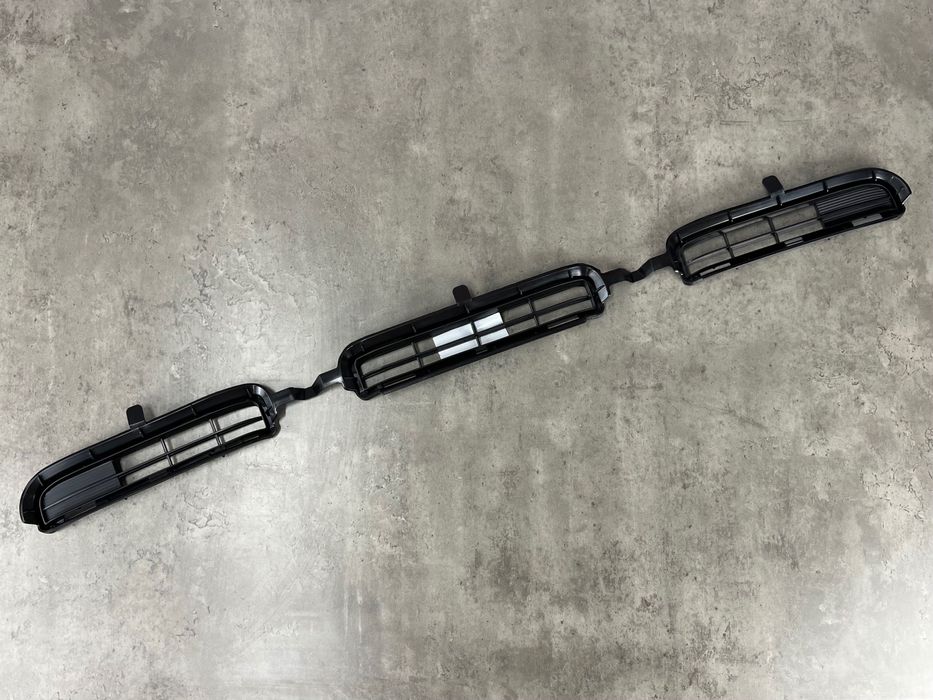 Решітка в бампер (нижня) - TOYOTA RAV 4 III ( XA30 ) 5311342060