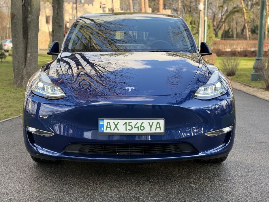 Продам Tesla Model Y Long Range AWD 82kWt