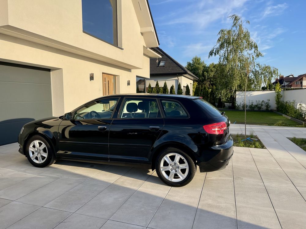 — AUDI    A3  —1.6 BENZYNA  —102KM — 2010–Felgi —