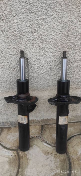 Амортизатори передні Skoda super b