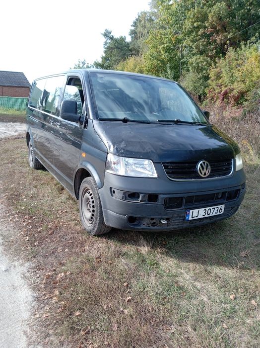 Volkswagen Multivan на бойовому ходу