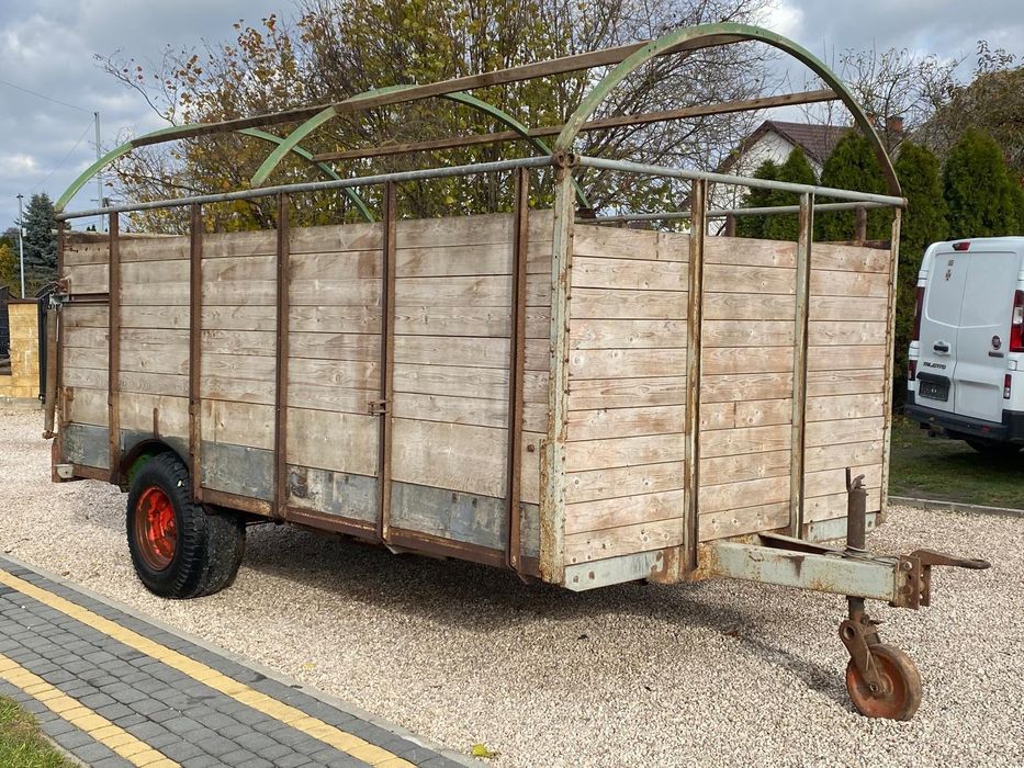 Przyczepa do przewozu zwierząt Bydła Świń Koni Owiec