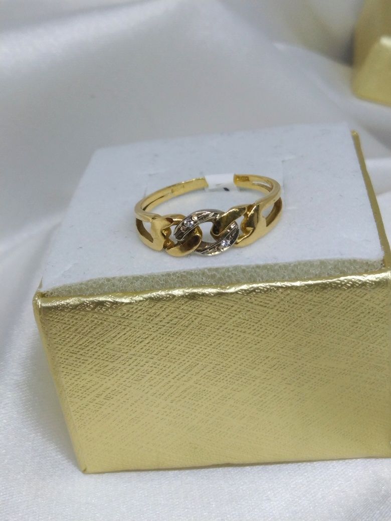 Złoty pierścionek z brylantami, złoto 750, R 12