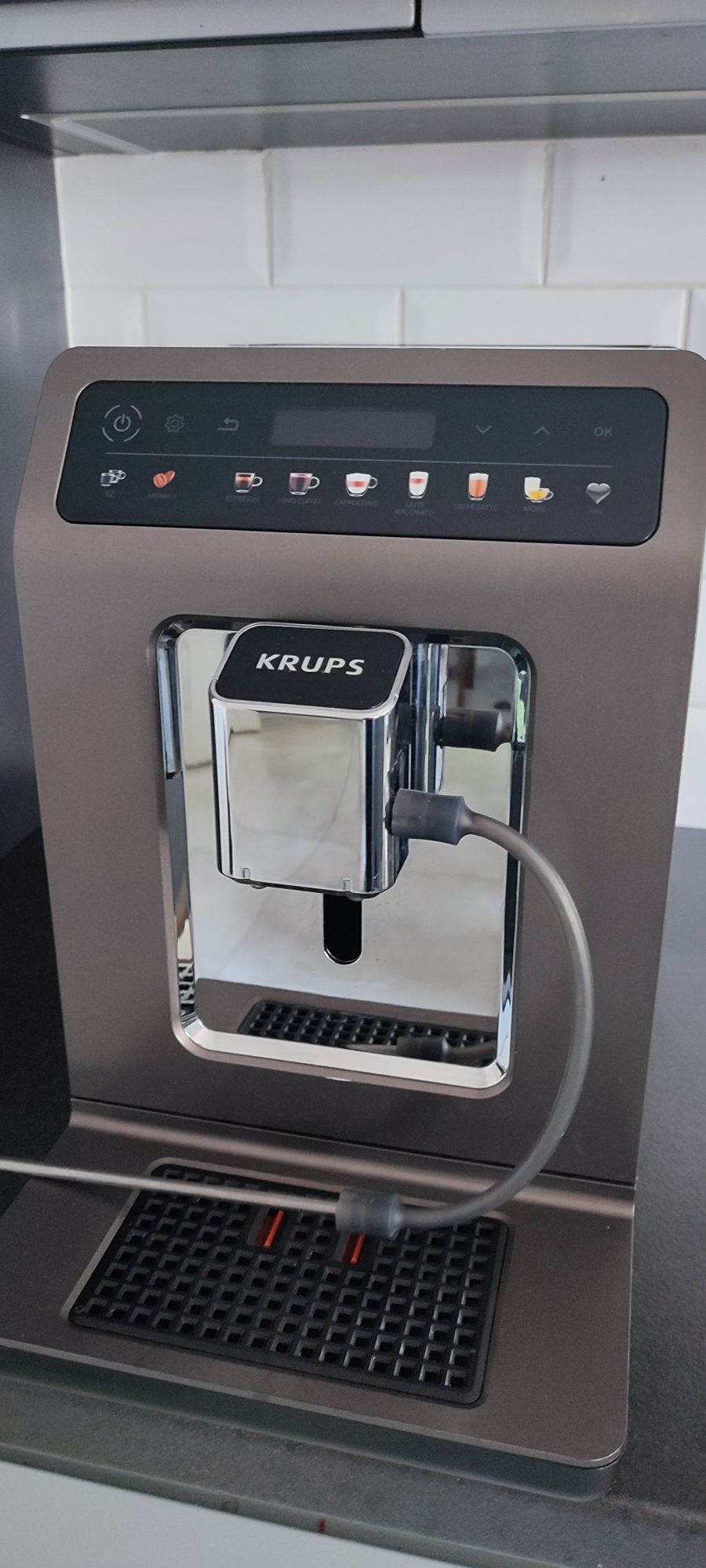 Ekspres automatyczny Krups EA895E