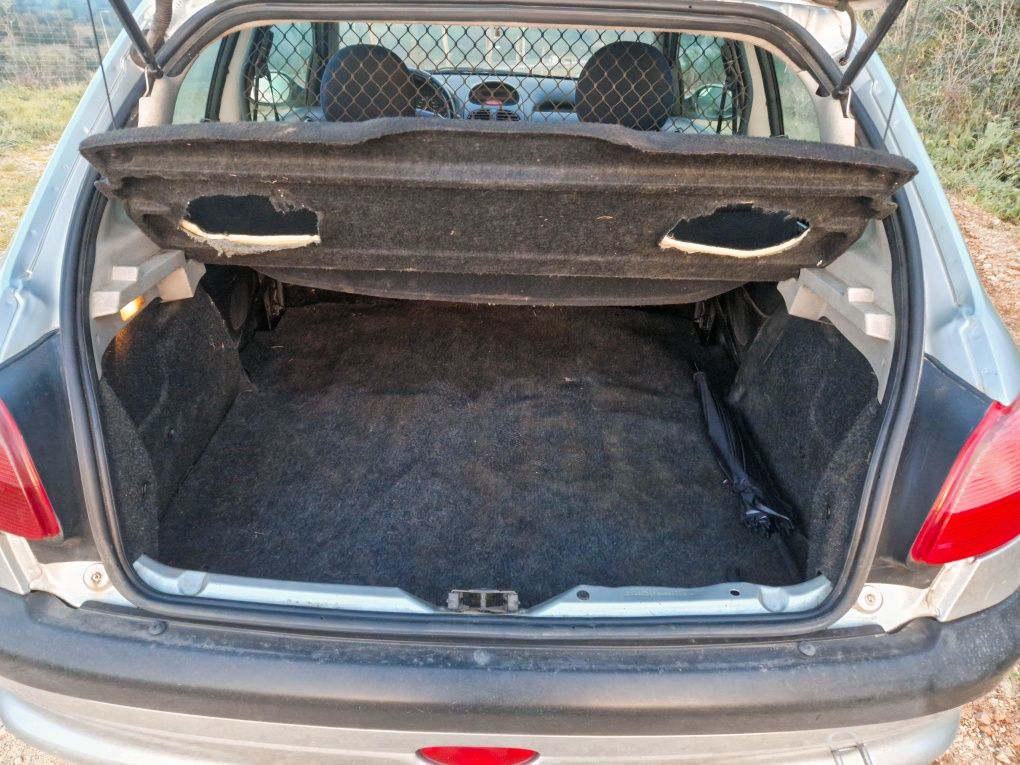 Pegeout 206 1.4 HDI comercial (274000km)