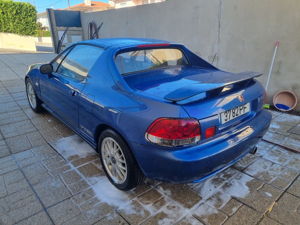 Honda crx del sol