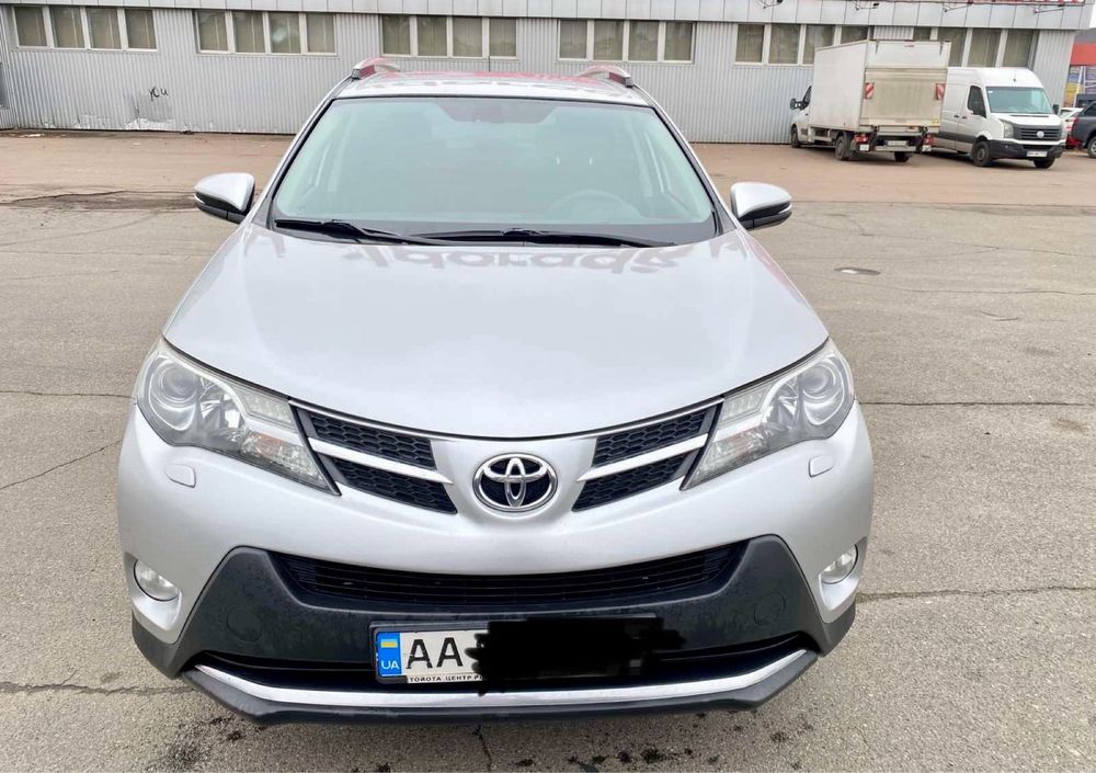 Продам Toyota Rav4(oficial)