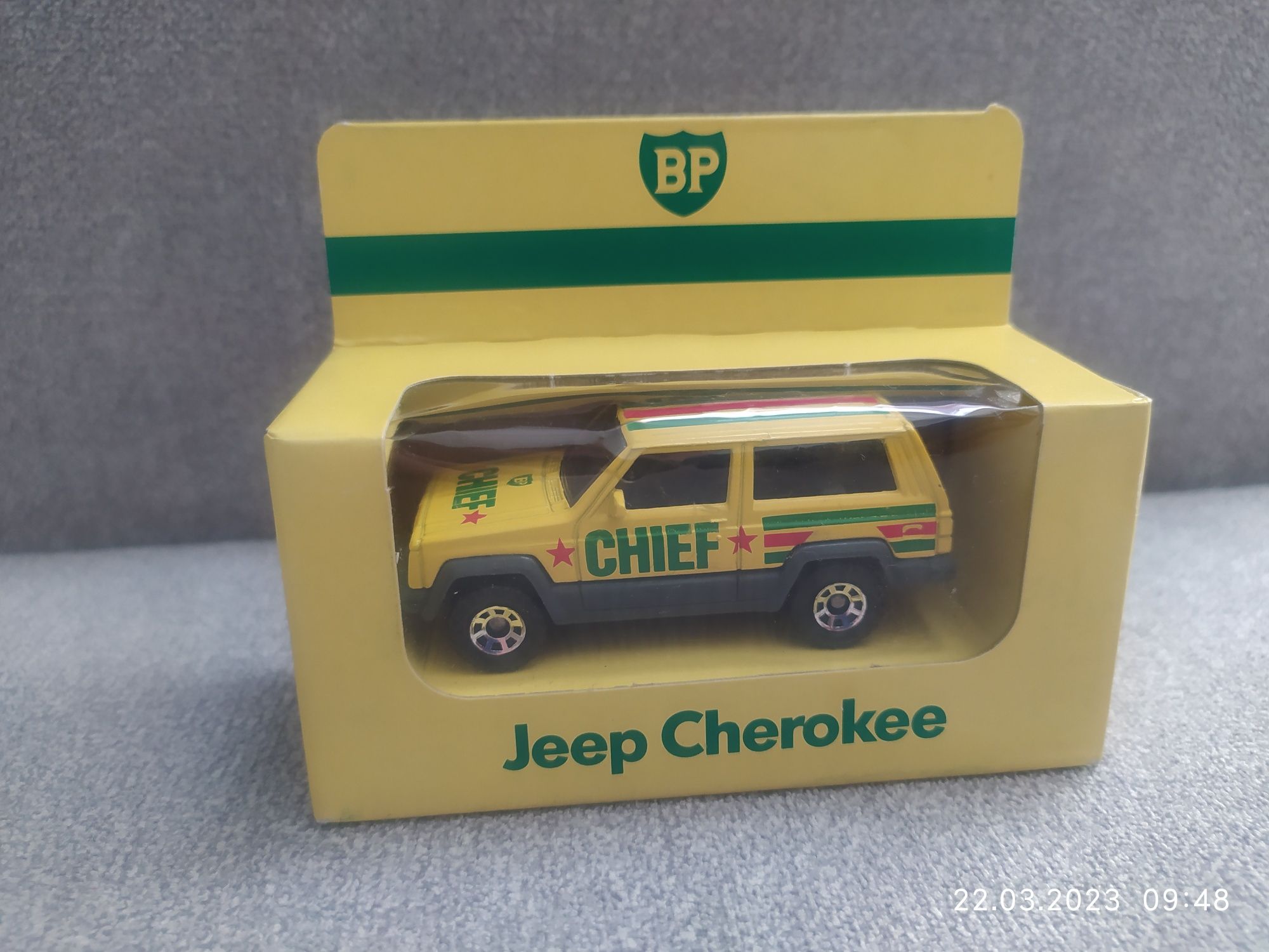 Matchbox Jeep Cherokee edycja limitowana BP stan nowy