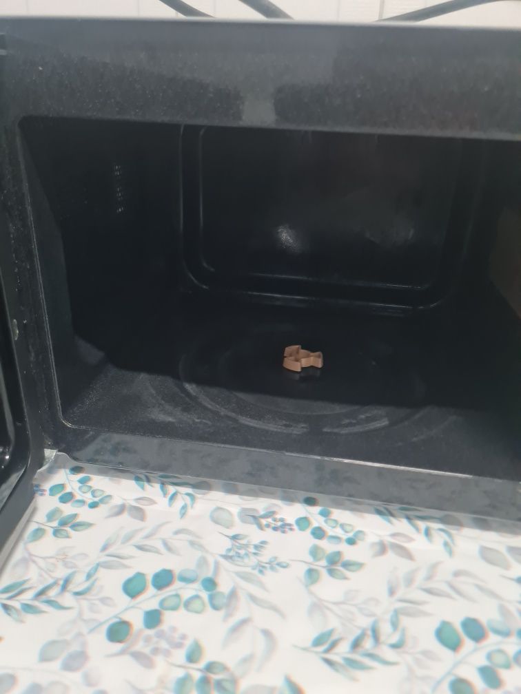 Microondas Cecotec em super bom estado
