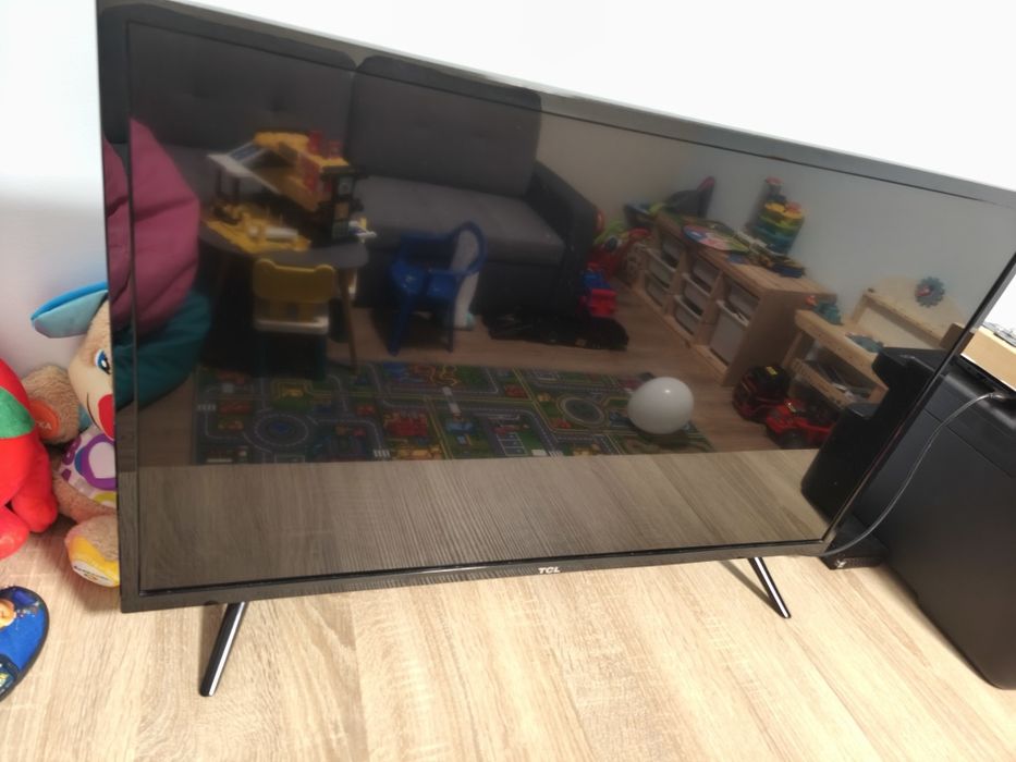 Telewizor  TCL 32" mało używany