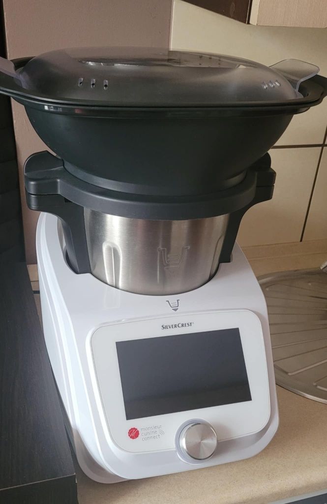 Sprzedam robota  silvercrest monsier cuisine connect.
