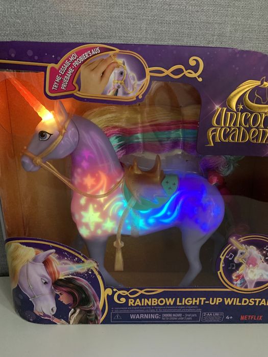 Інтерактивний єдиноріг дика зірка Unicorn academy академія Софія