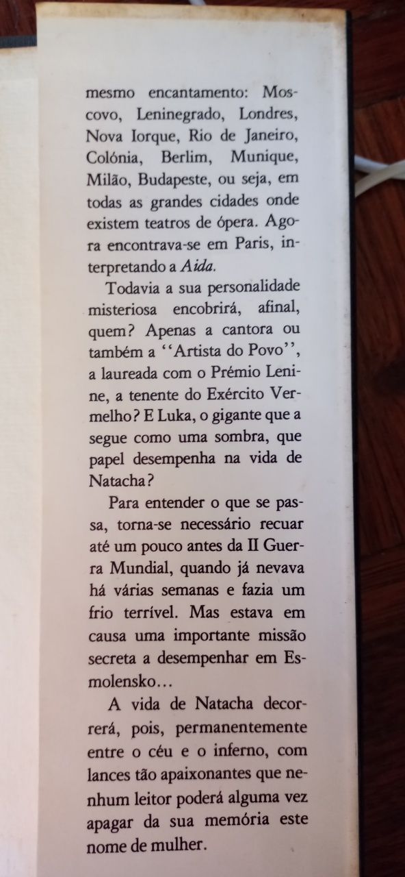 Livro " Natacha "