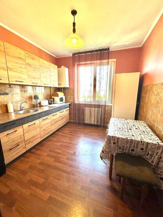 2х кімнатна квартира на 8 Березня - окремі спальні