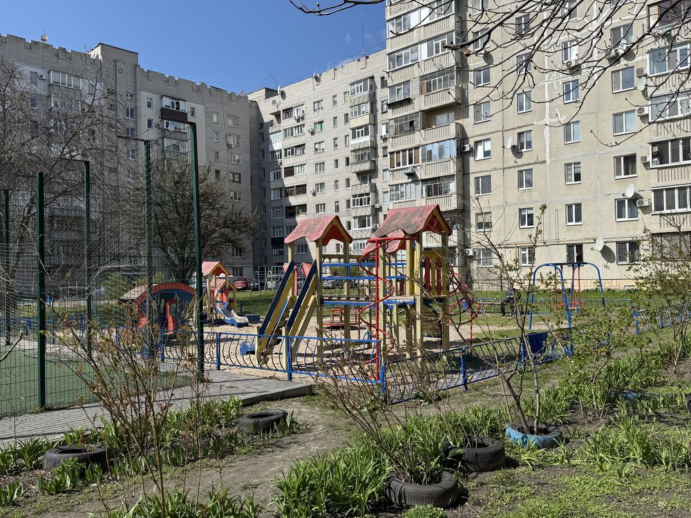 Продаж 3-кімнатної з класним, сучасним ремонтом, квартал 278