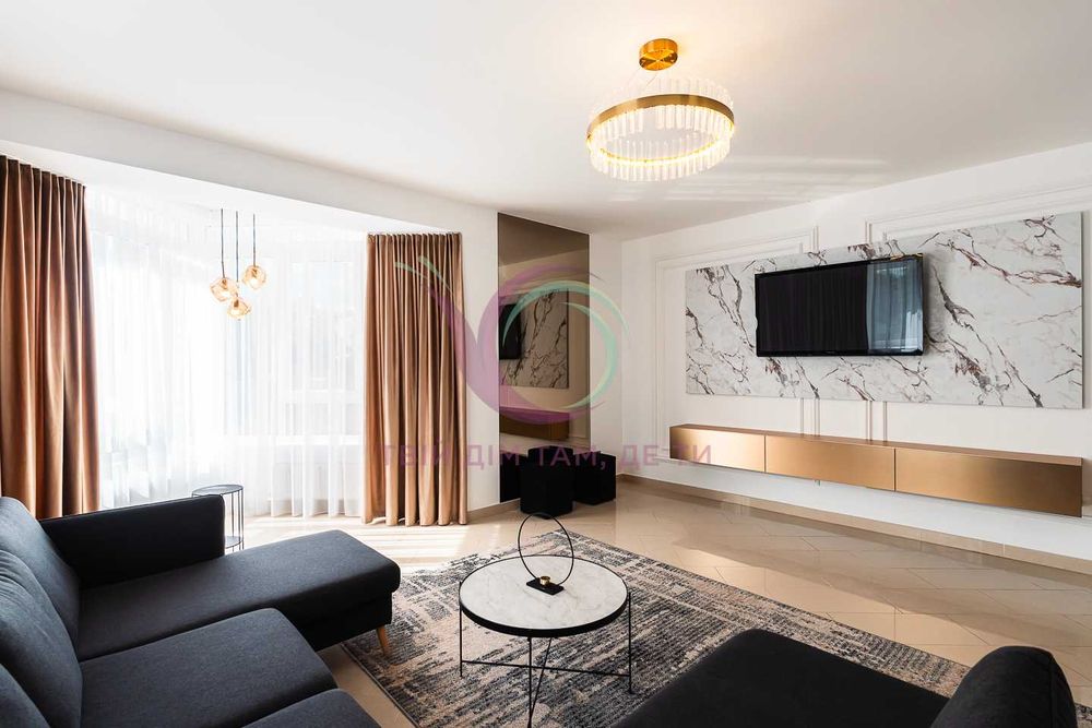 3-к. квартира з дизайнерським ремонтом по вул. Йосипа Сліпого.