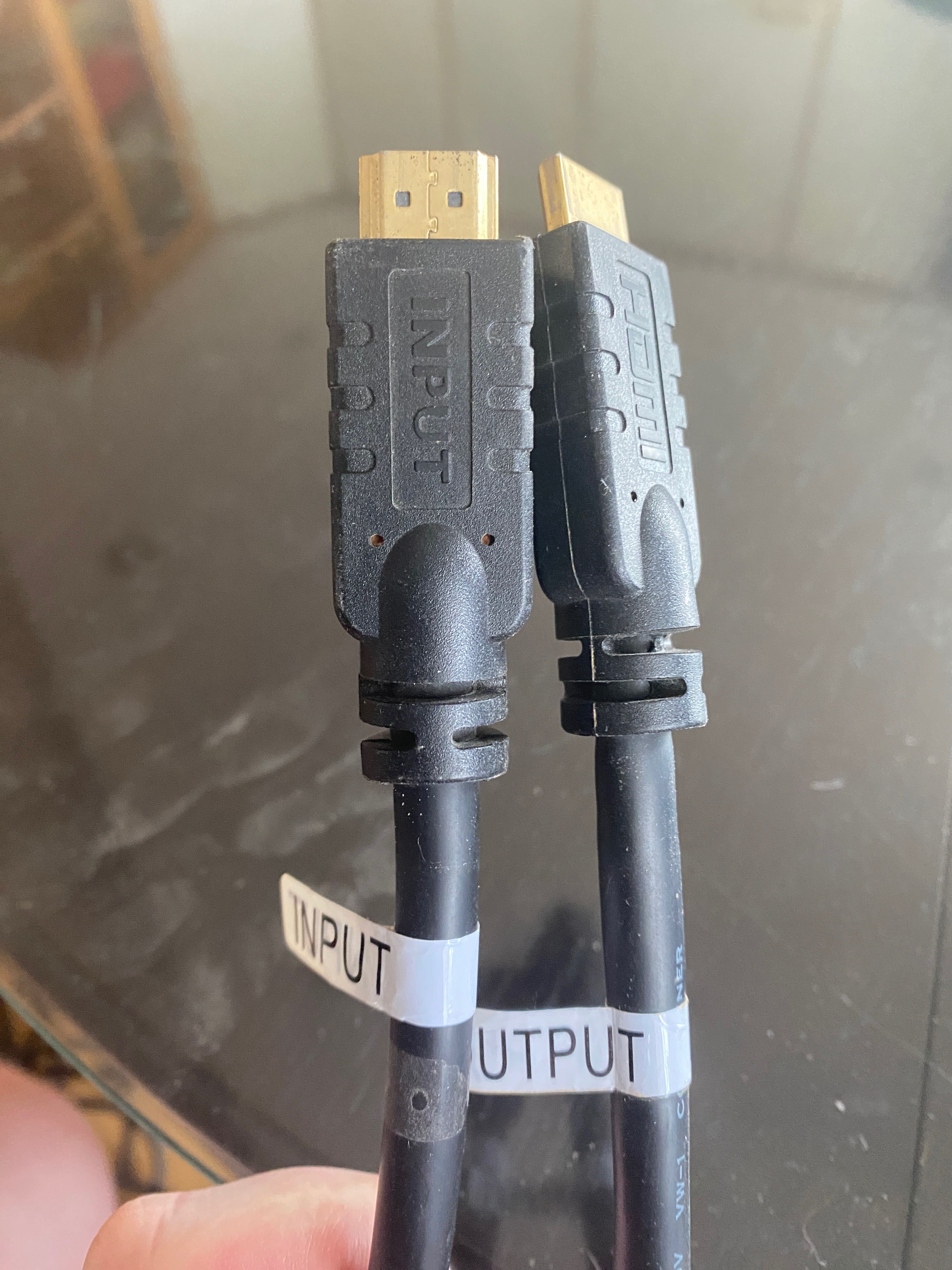 HDMI кабель 20 мeтров.