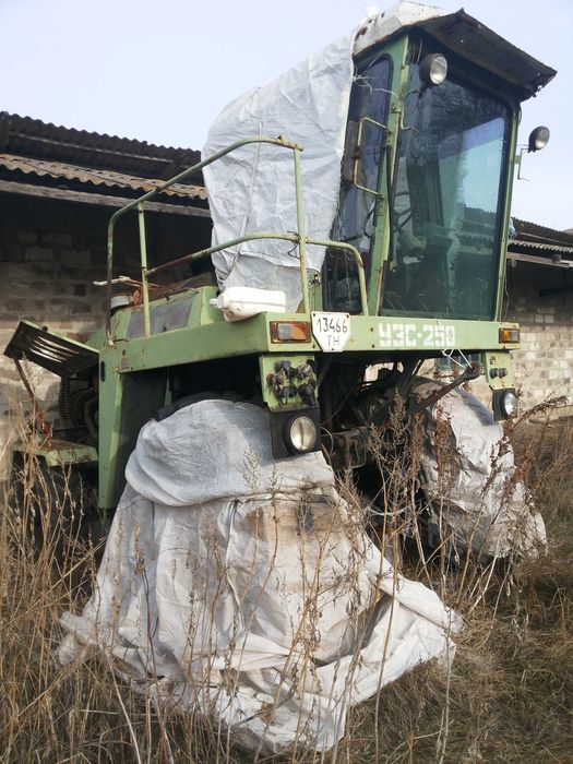 комбайн кормозбиральний  "Полісся-250"