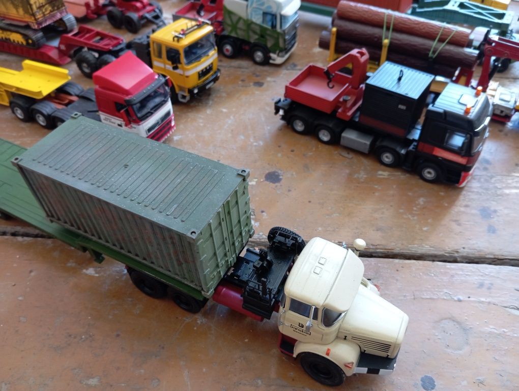 Zabawki siku matchbox joal