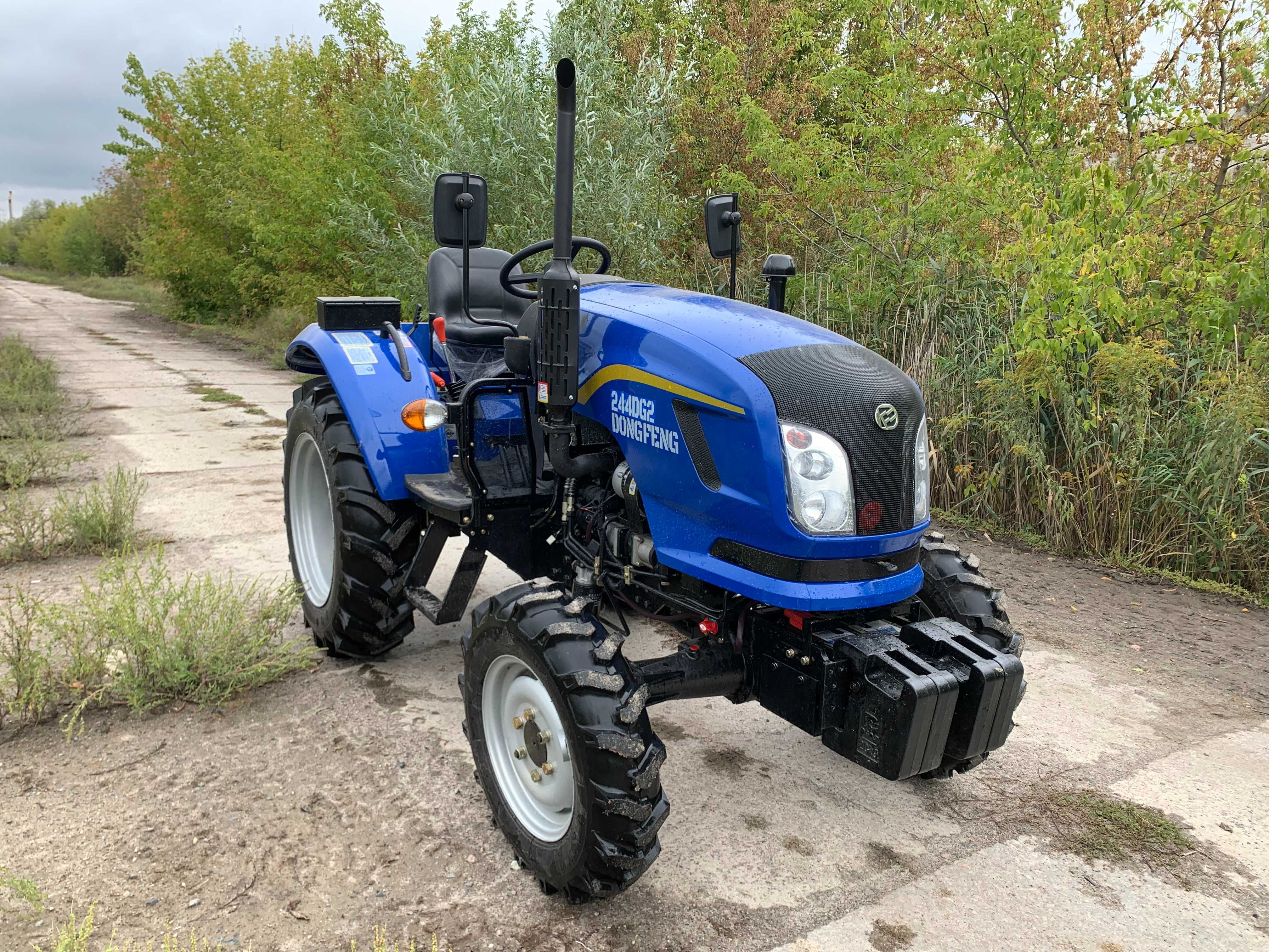 Мінітрактор Dongfeng 244 DG — 24 к.с., 4×4, реверс, ВОМ 540/1000