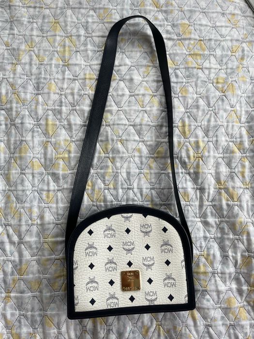 Na sprzedaż torebka MCM