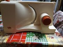 Продам хліборізку
