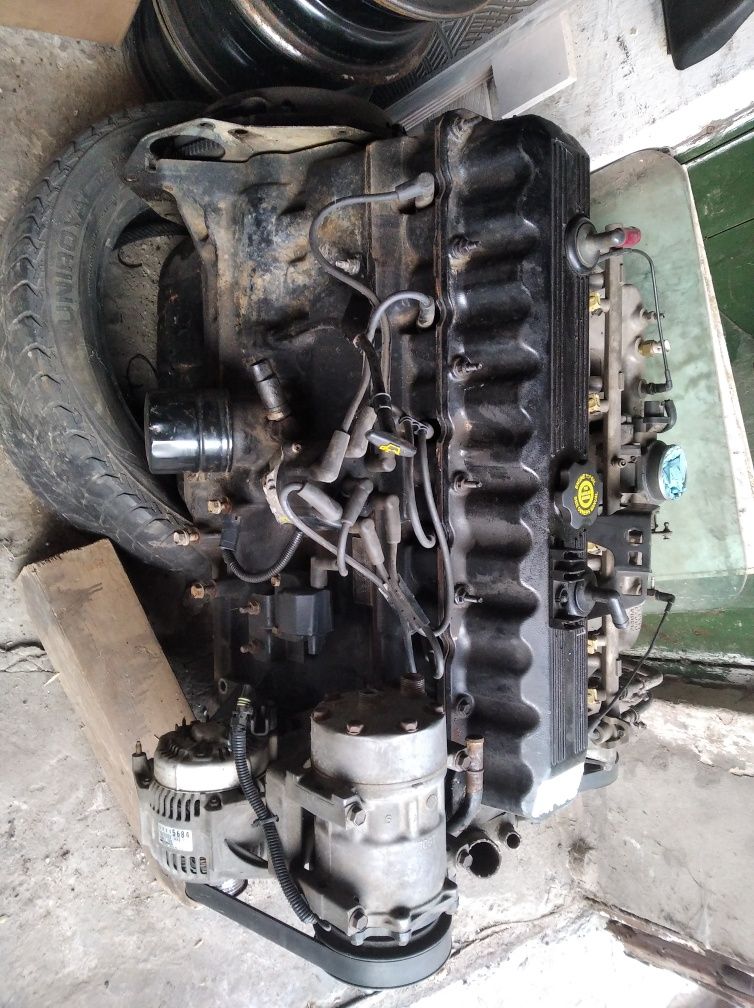 Jeep XJ, Jepp ZJ, Jeep WJ, Jeep Wrangler двигун до 2004р. 4.0 куб.